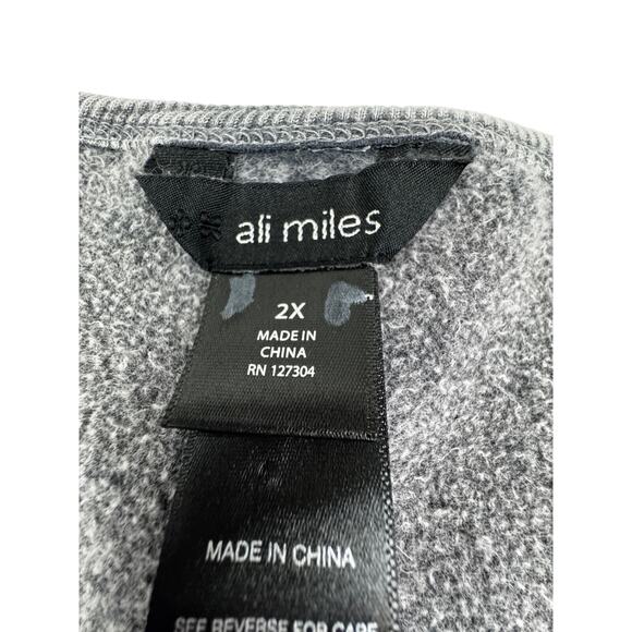 Ali Miles Dog Lovers Holiday Christmas City Scene Cotton Top Women's Size 2X - Picture 8 of 11